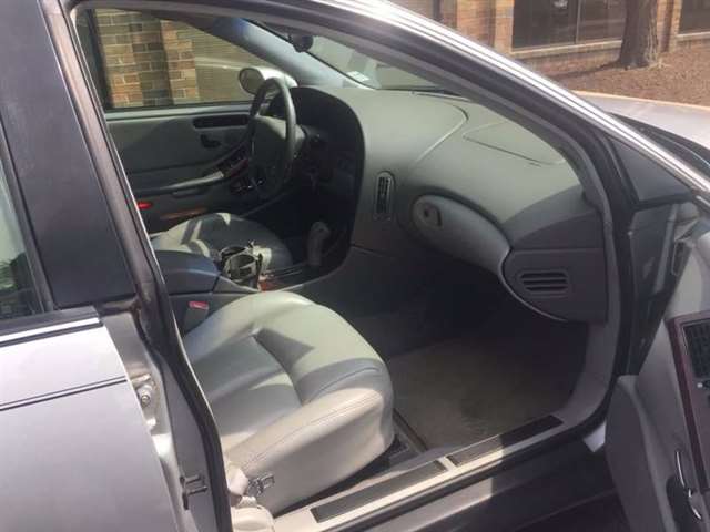 1999 Oldsmobile Aurora 4dr Sedan